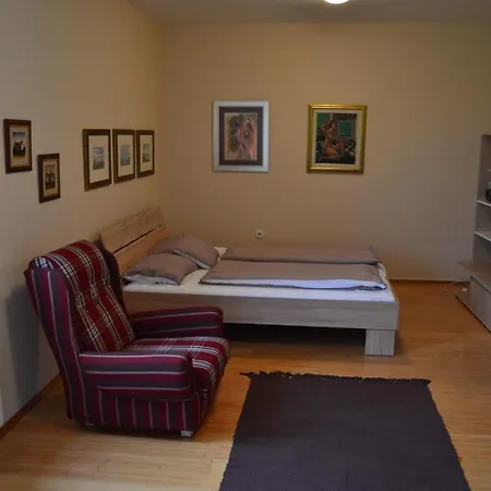 Apartman Mile *
